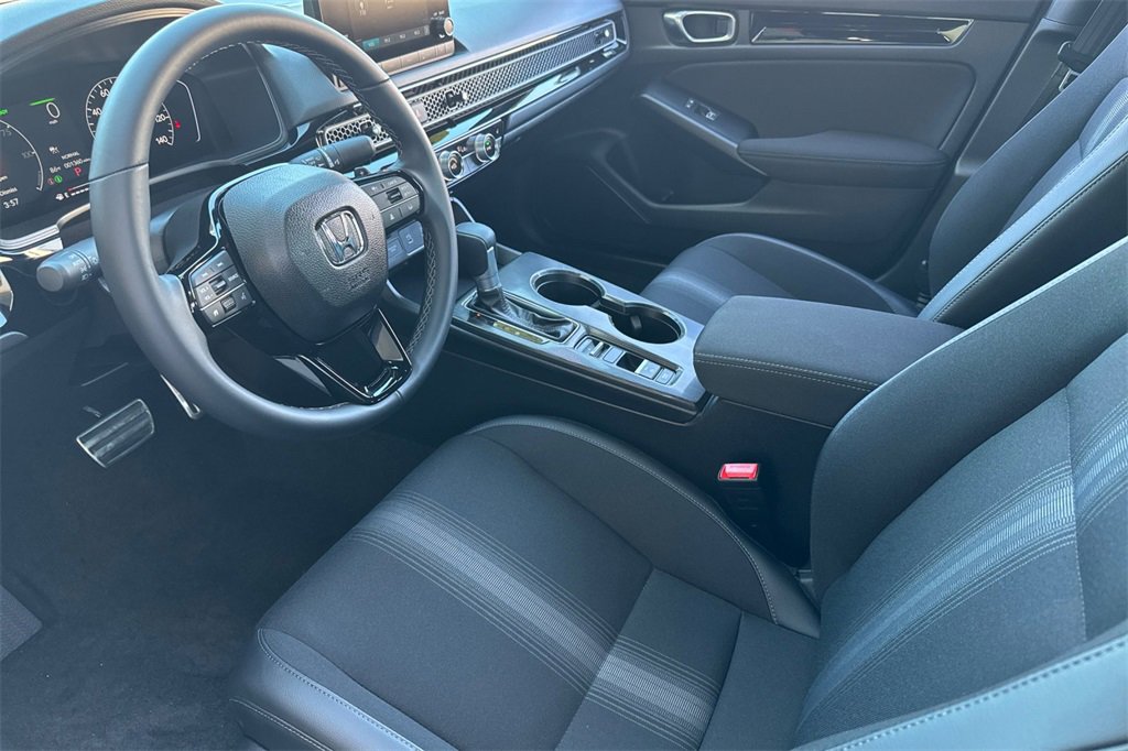 Certified 2025 Honda Civic Sport image 9