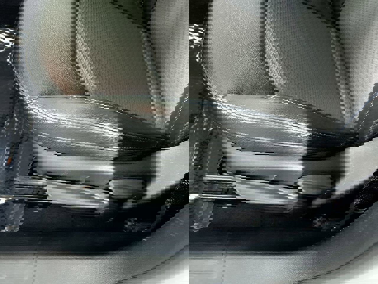 Used 2024 Jeep Compass Latitude image 13