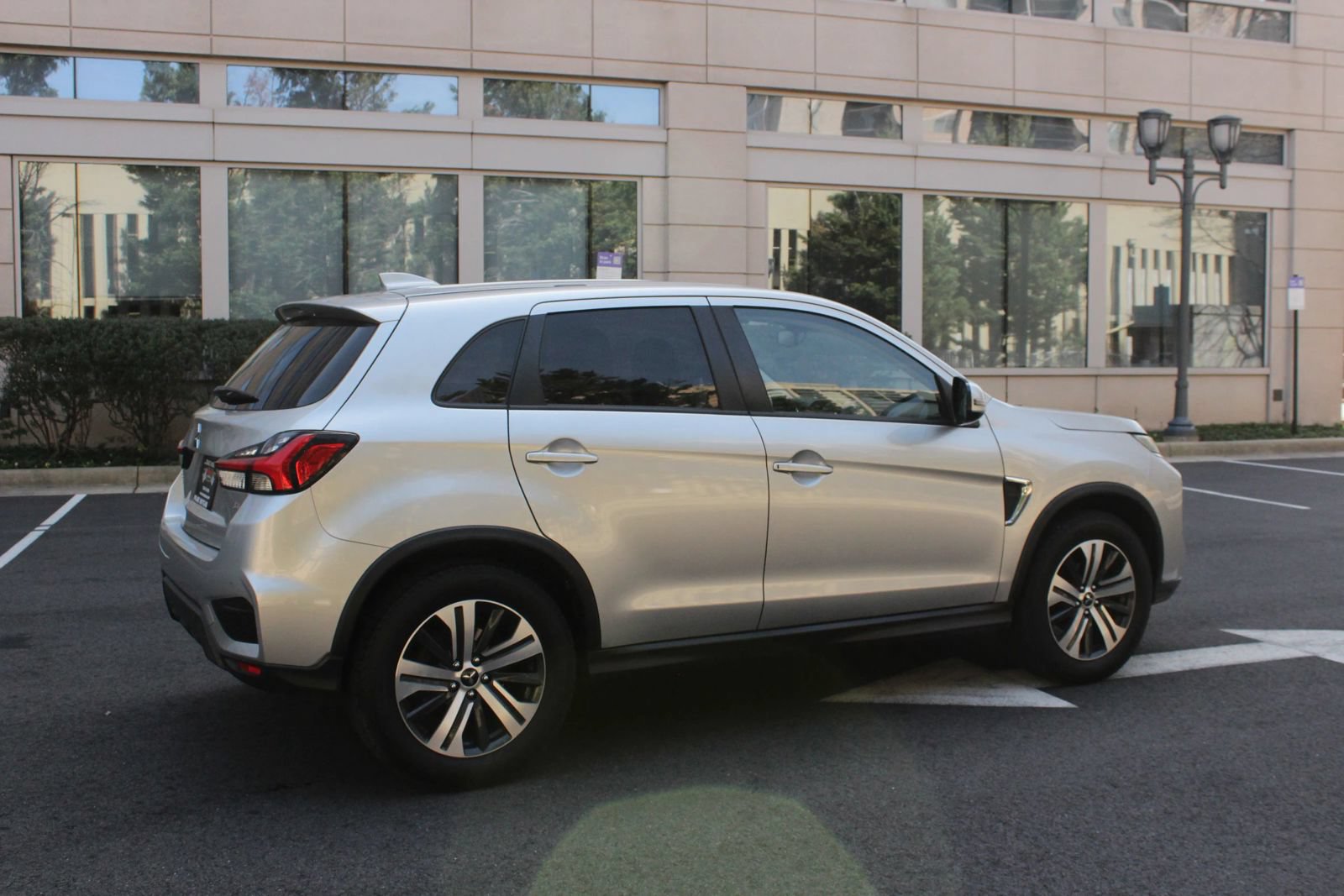 Used 2021 Mitsubishi Outlander Sport SE FWD image 7