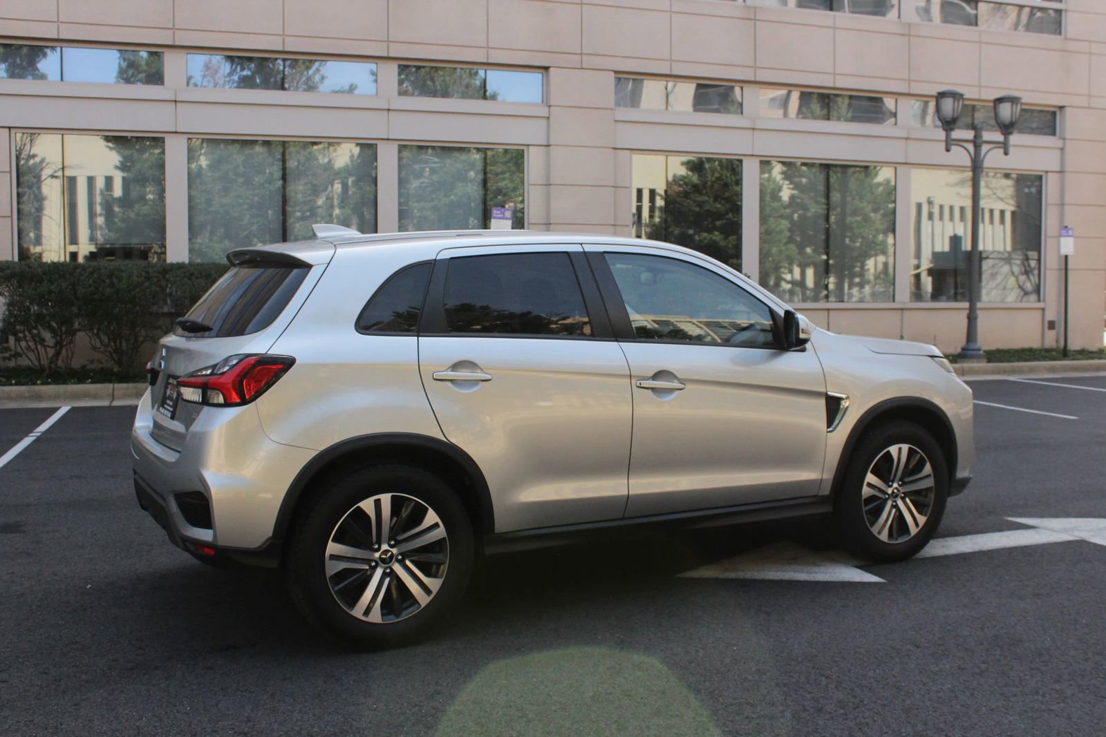 Used 2021 Mitsubishi Outlander Sport SE FWD image 7