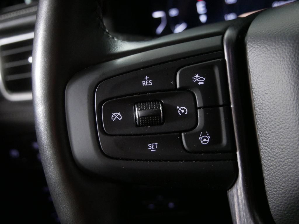 Used 2024 GMC Yukon Denali Ultimate AWD/4WD image 23