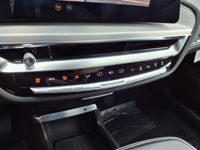 New 2025 Cadillac Lyriq Luxury w/ LPO, Floor Liner Package image 32