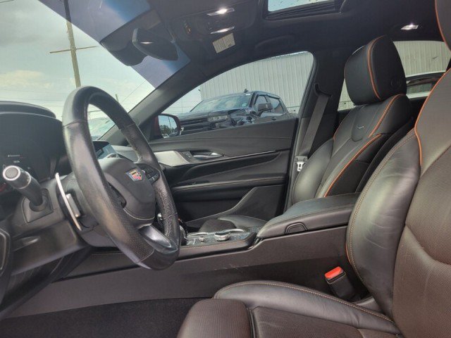 Used 2021 Cadillac CT4 V w/ Technology Package RWD image 12