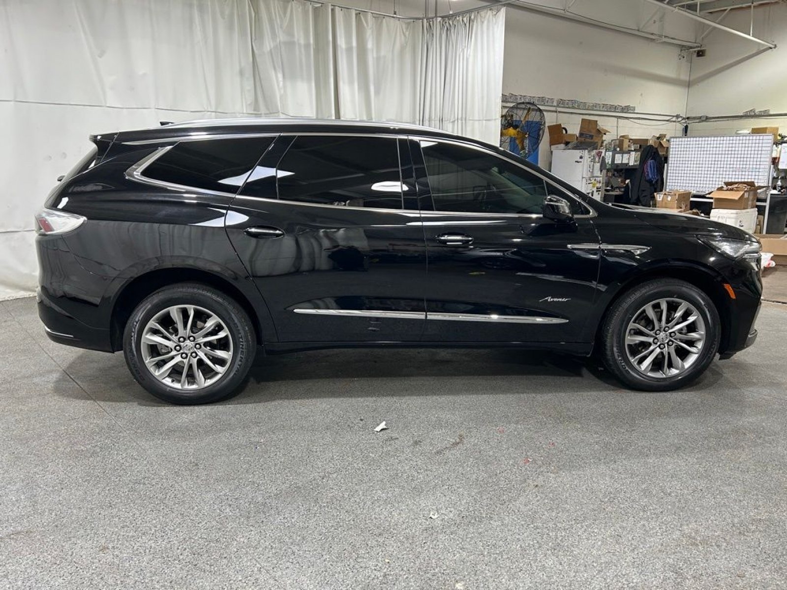 Used 2024 Buick Enclave Avenir w/ Avenir Technology Package FWD image 10