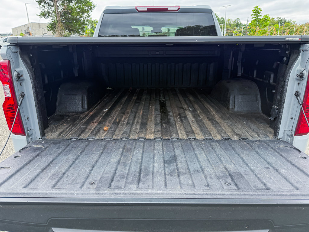 Used 2024 Chevrolet Silverado 1500 Custom w/ Turbomax Blackout Package AWD/4WD image 10