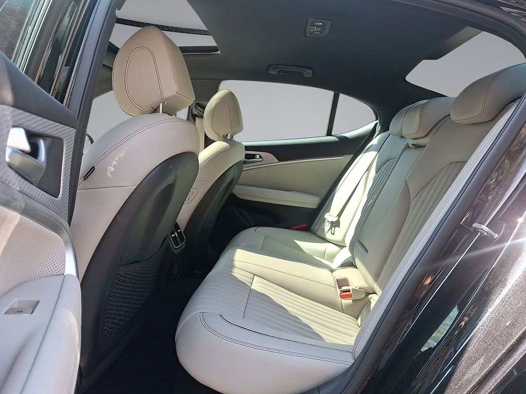 Used 2023 Genesis G70 2.0T w/ Sport Prestige Package image 20
