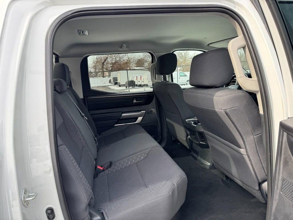 Used 2022 Toyota Tundra SR5 w/ SR5 Convenience Package image 12