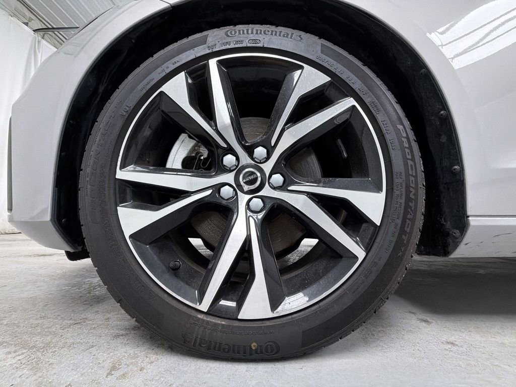 Used 2025 Volvo S60 B5 Core AWD/4WD image 16