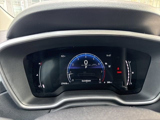 Used 2025 Toyota Corolla Cross XLE image 13