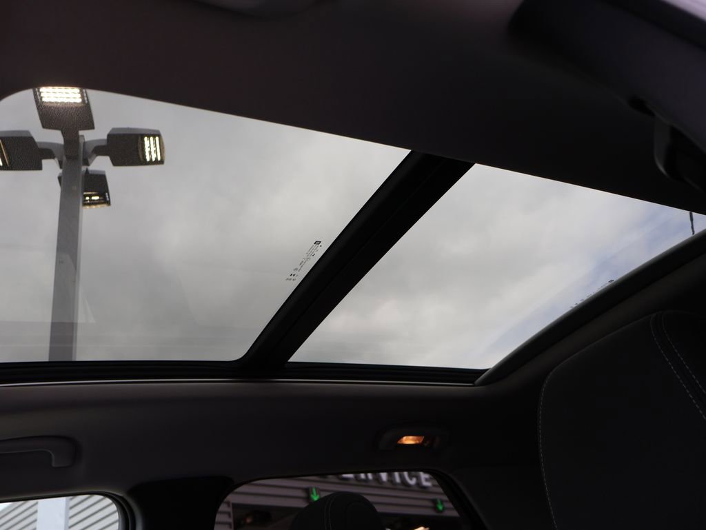 Used 2024 Chevrolet TrailBlazer LT w/ Convenience Package FWD image 27