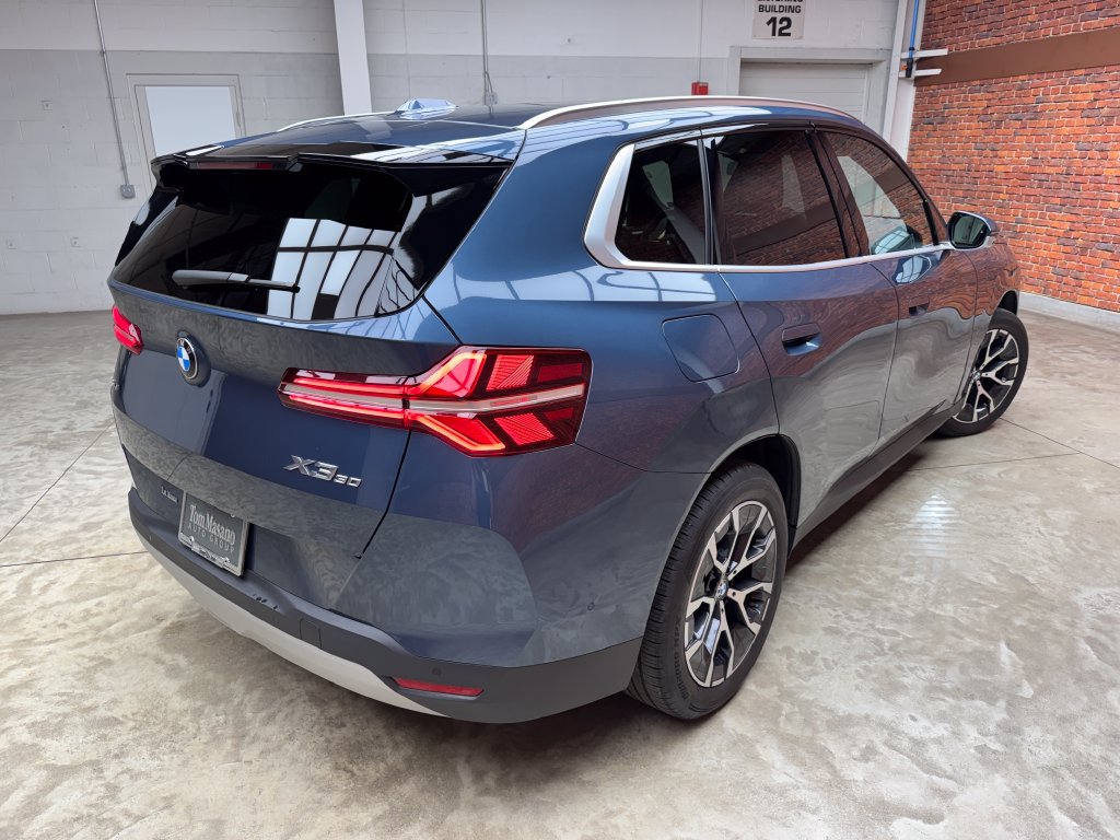 Certified 2025 BMW X3 xDrive30i w/ Premium Package AWD/4WD image 5