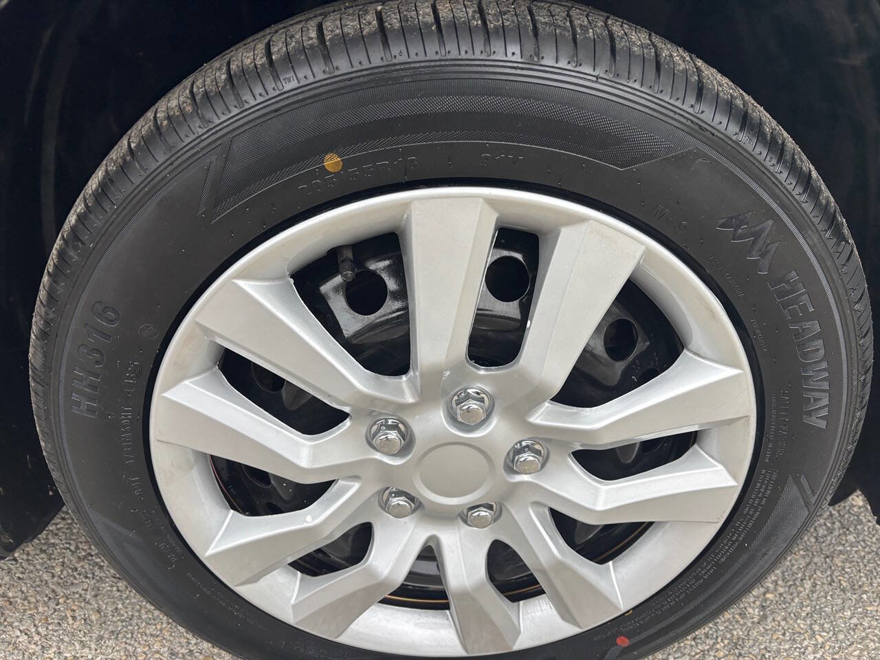Used 2019 Nissan Sentra S image 21