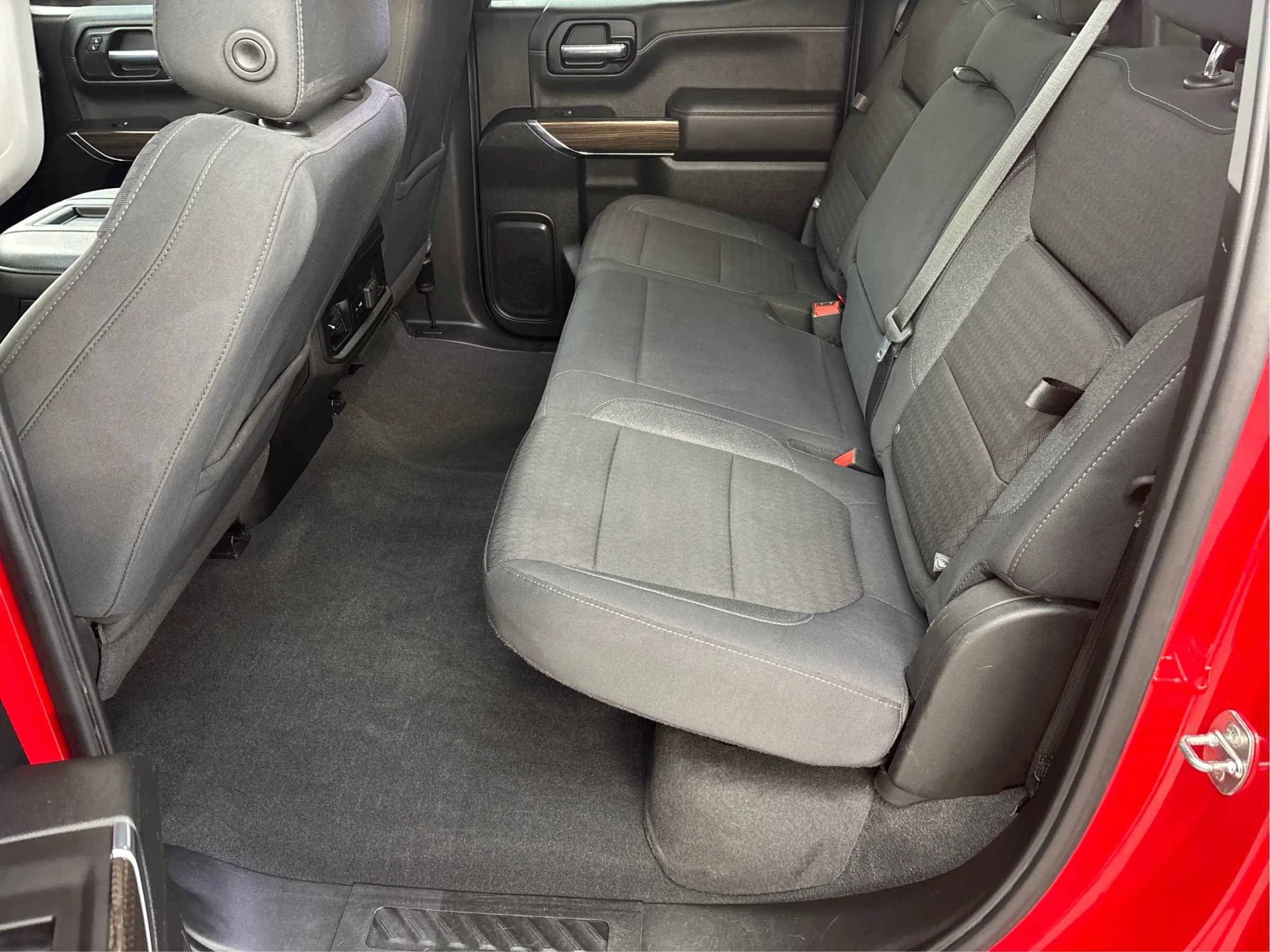 Used 2020 Chevrolet Silverado 1500 RST AWD/4WD image 14