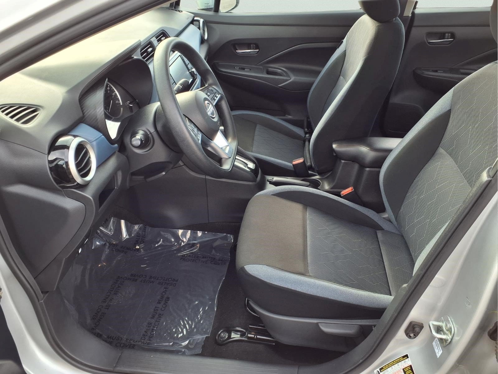 Used 2025 Nissan Versa SV FWD image 21