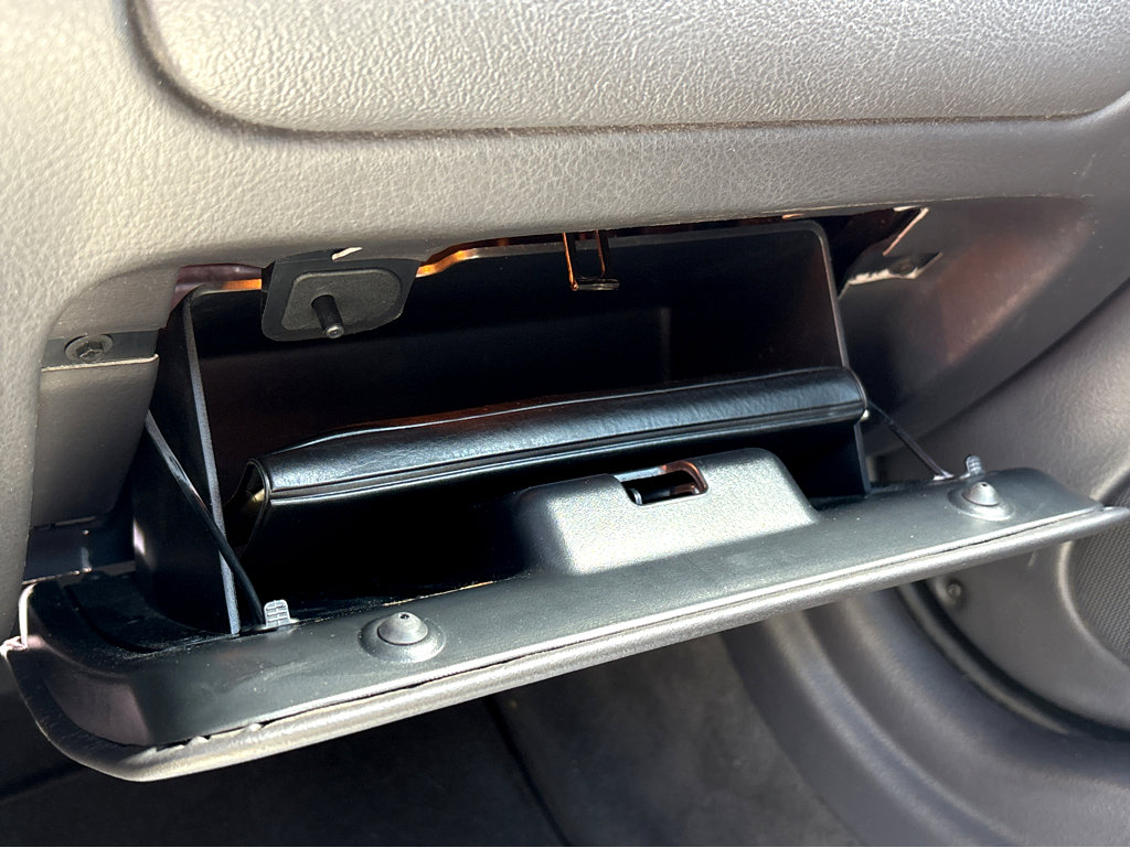 Used 2000 Plymouth Prowler image 17