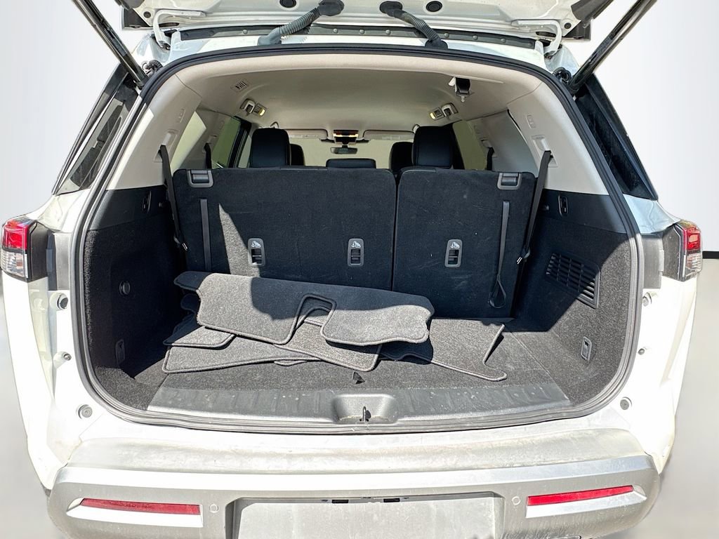 Used 2024 Nissan Pathfinder SL image 26