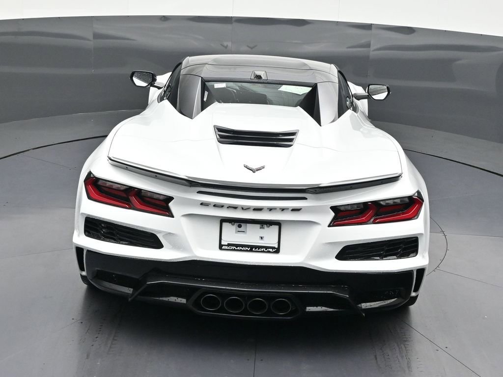 Used 2025 Chevrolet Corvette Z06 image 17