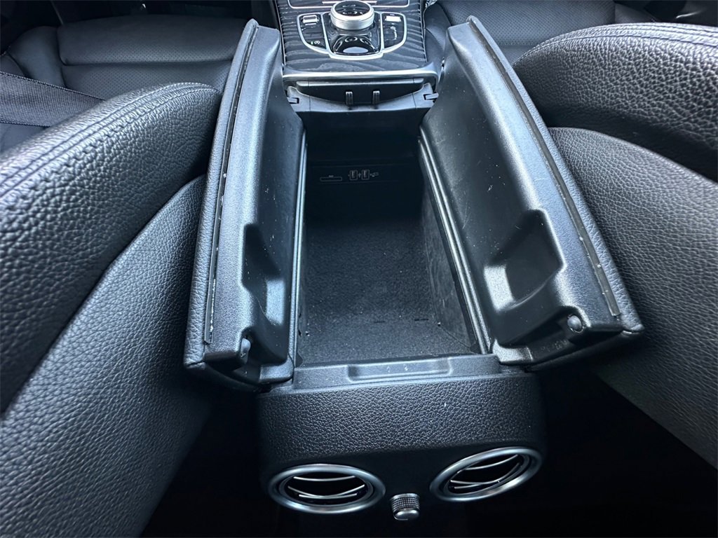 Used 2021 Mercedes-Benz C 300 Sedan w/ Premium Package image 27