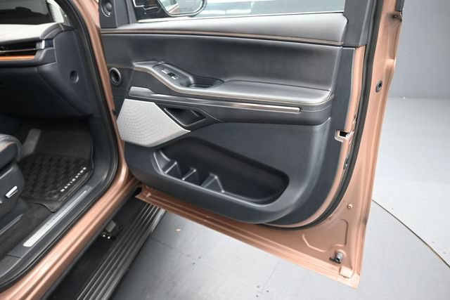 Certified 2025 Lincoln Navigator Black Label AWD/4WD image 34
