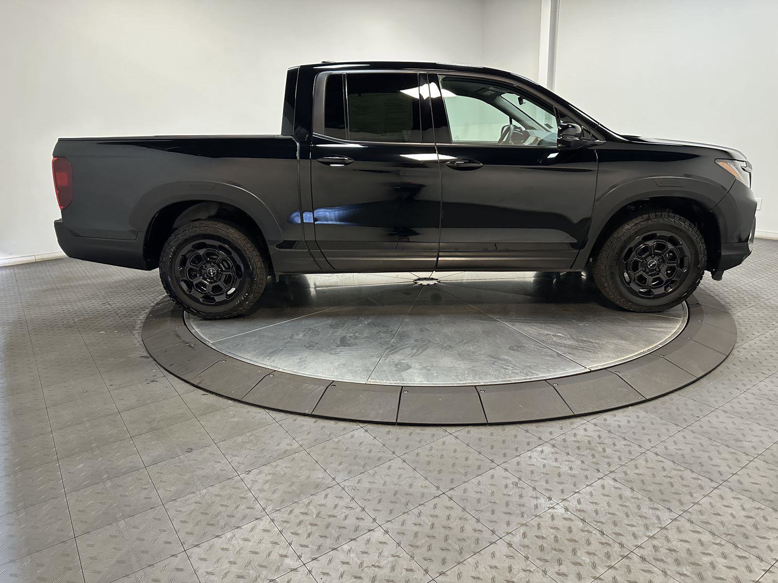 Used 2025 Honda Ridgeline Sport+ image 15