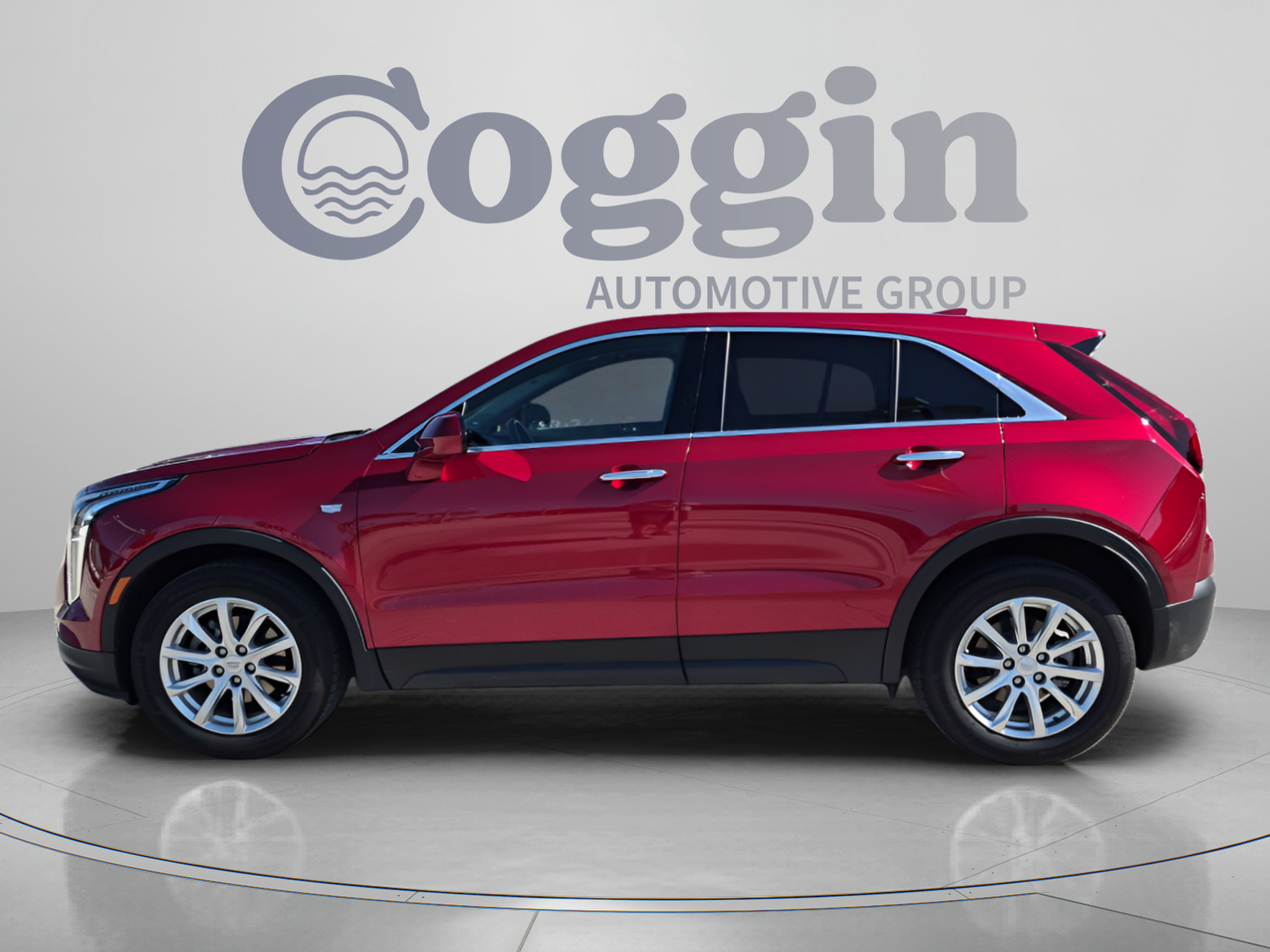 Used 2023 Cadillac XT4 Luxury w/ Driver Awareness Package FWD image 3