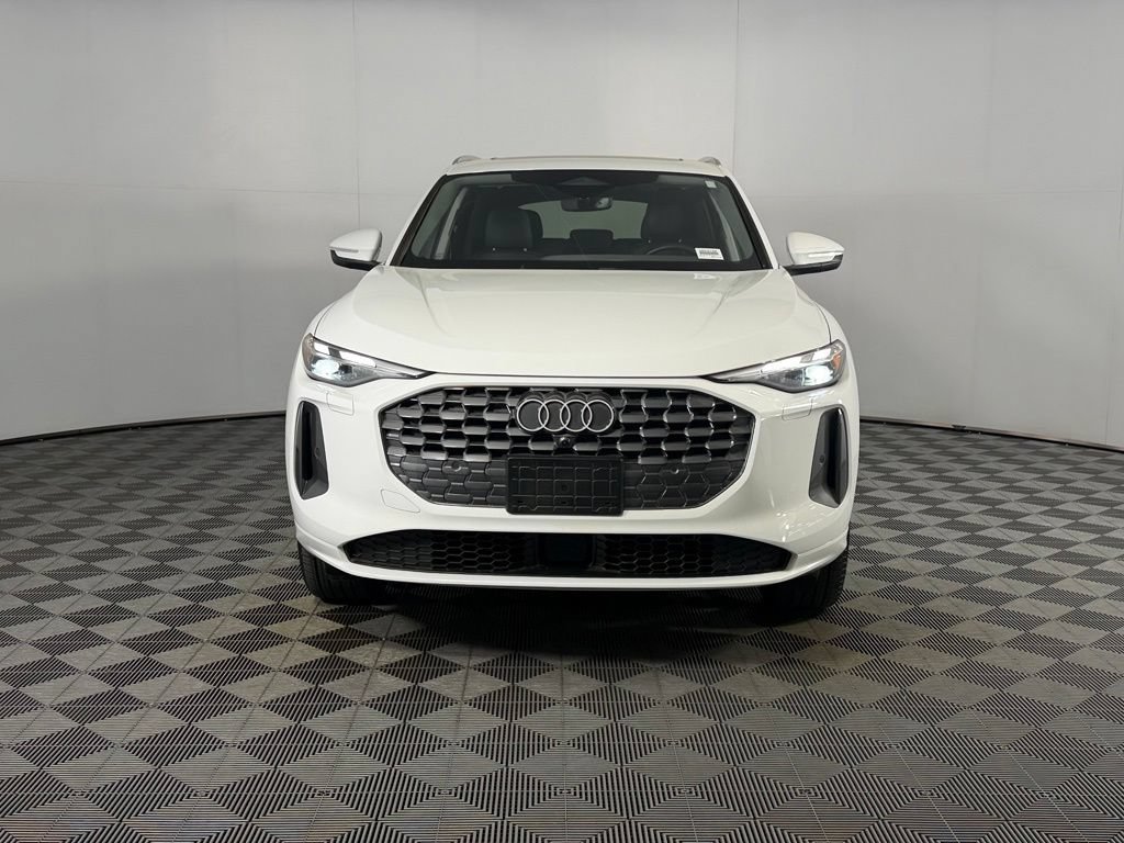 Used 2025 Audi Q5 Premium w/ Convenience Package AWD/4WD image 11