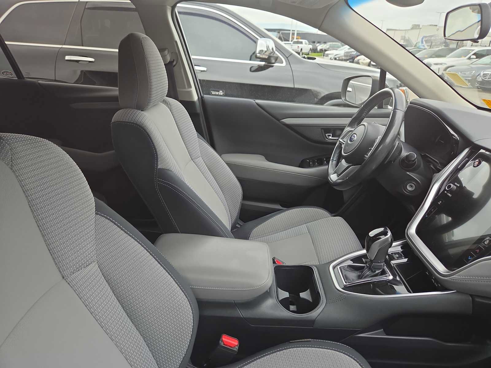 Used 2021 Subaru Outback Premium image 11