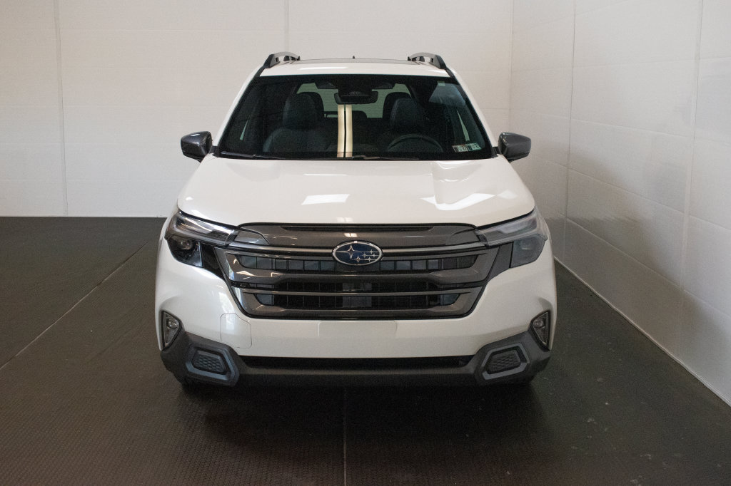 Used 2026 Subaru Forester Limited AWD/4WD image 2