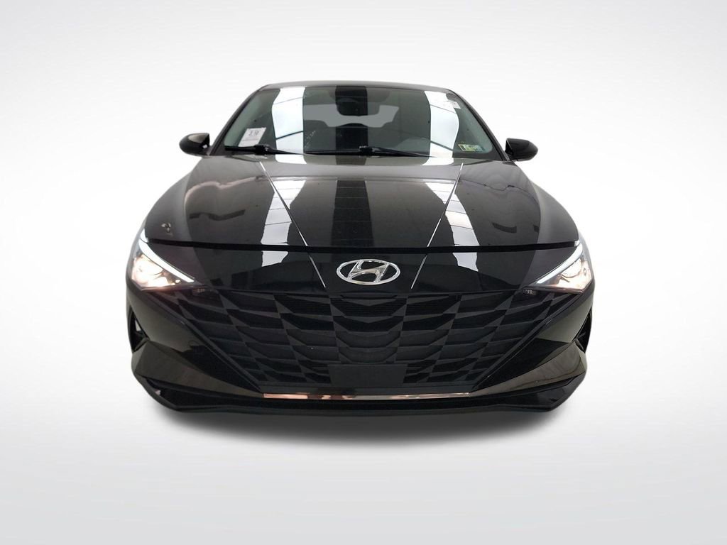 Used 2023 Hyundai Elantra SEL w/ Convenience Package FWD video 2