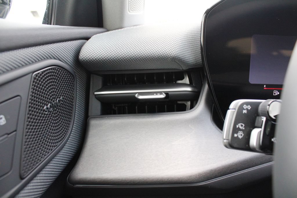 New 2026 Audi Q3 quattro 2.0T AWD/4WD image 9