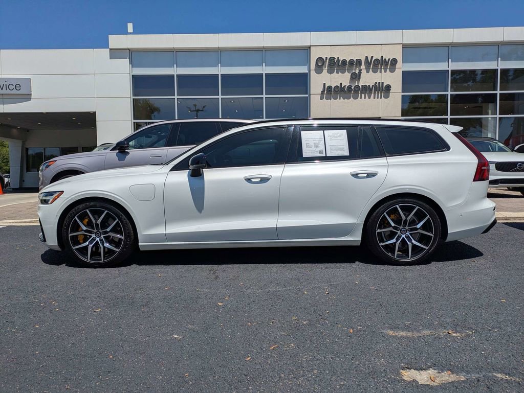 Used 2024 Volvo V60 T8 Polestar image 3
