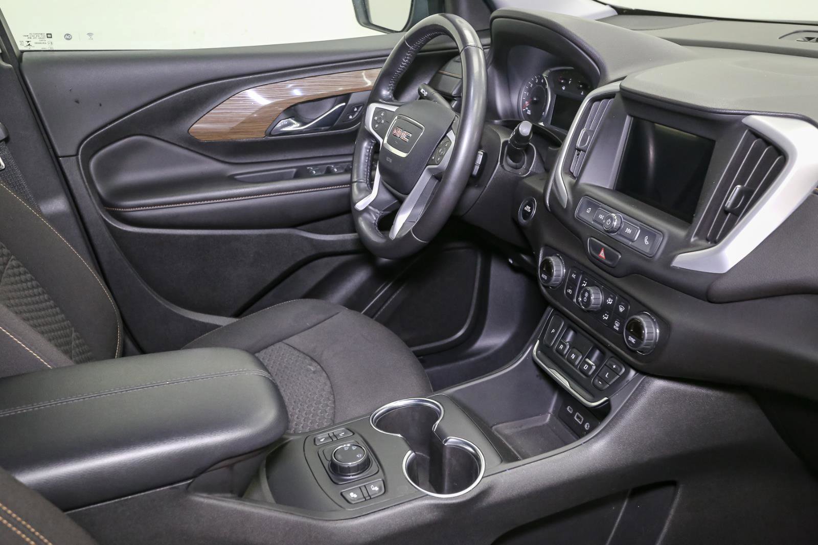 Used 2019 GMC Terrain SLE w/ Driver Convenience Package image 21