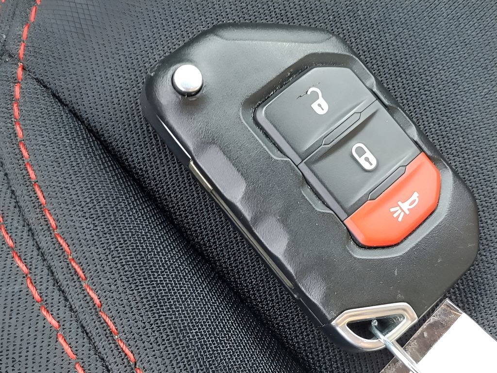 Used 2022 Jeep Wrangler Unlimited Rubicon image 38