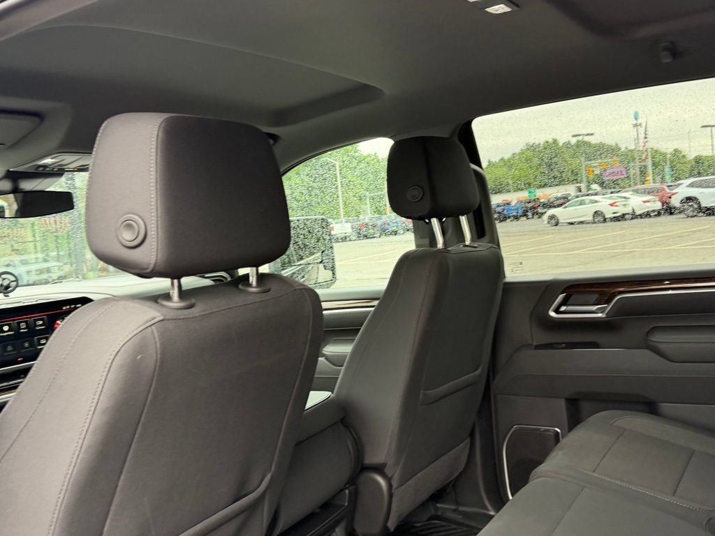 Used 2026 GMC Sierra 2500 SLE w/ SLE Value Package; AWD/4WD image 10