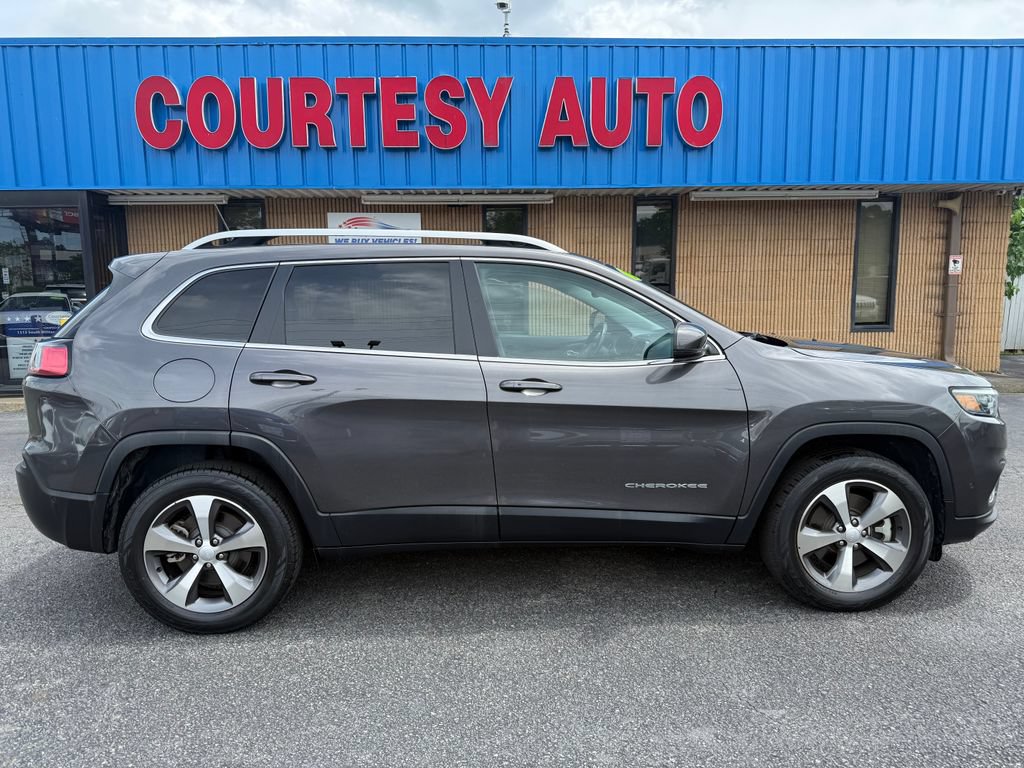 Used 2021 Jeep Cherokee Limited AWD/4WD image 12