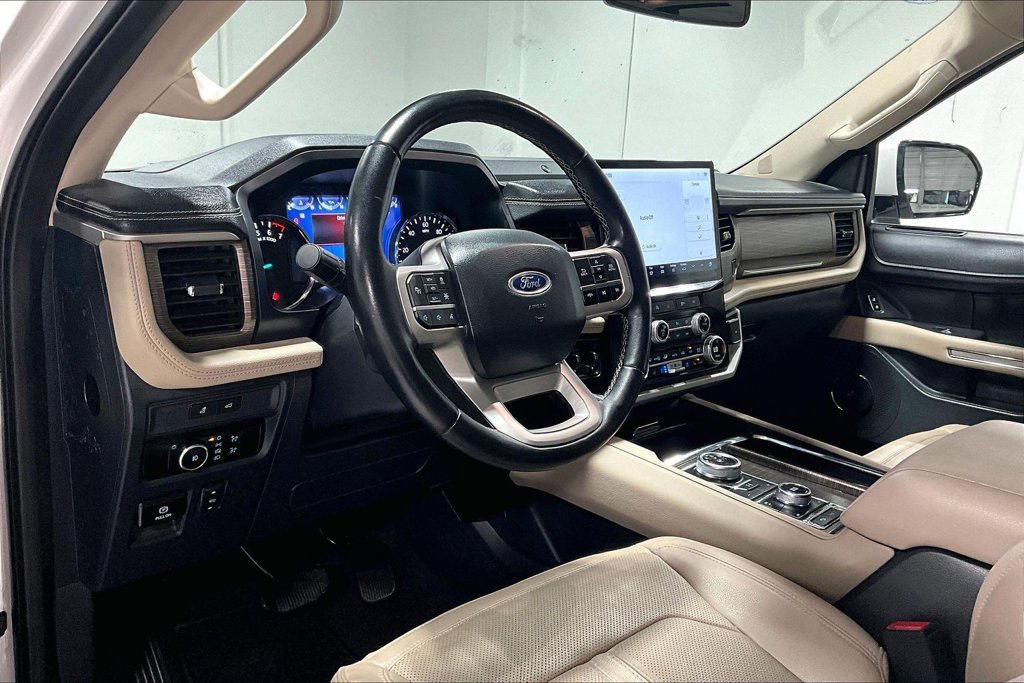 Used 2023 Ford Expedition Max Limited AWD/4WD image 15