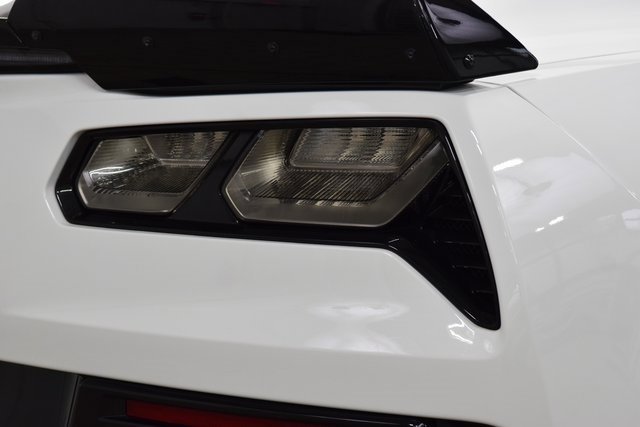 Used 2015 Chevrolet Corvette Z06 w/ 3LZ Preferred Equipment Group image 19