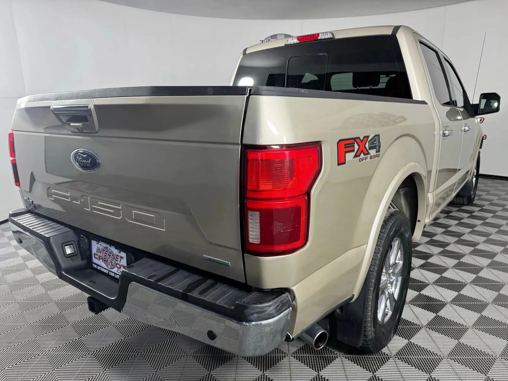 Used 2018 Ford F150 Lariat w/ Equipment Group 502A Luxury AWD/4WD image 30