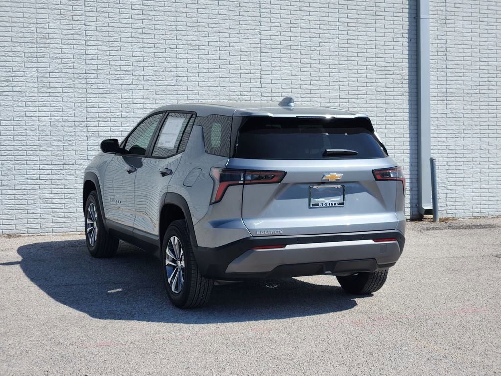 New 2026 Chevrolet Equinox LT FWD image 3