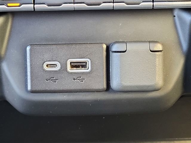 Used 2022 Chevrolet Silverado 1500 Custom w/ Rally Edition image 14