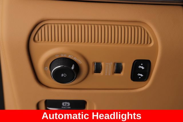Used 2025 Jeep Grand Wagoneer L Series III w/ Quick Order Packagew 28T AWD/4WD image 21