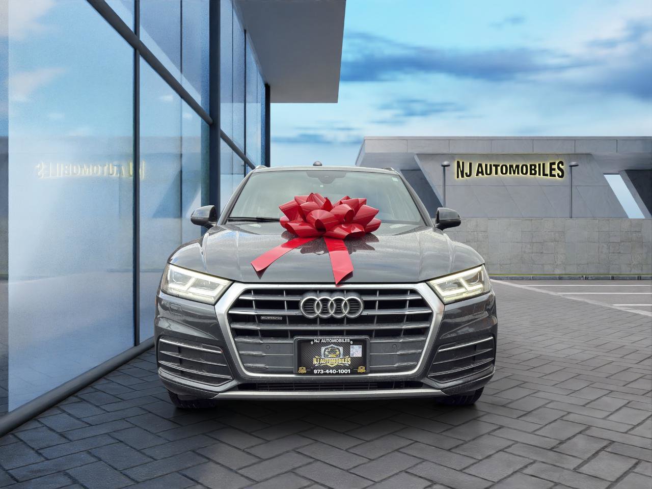 Used 2018 Audi Q5 2.0T Premium Plus w/ Premium Plus Package image 2