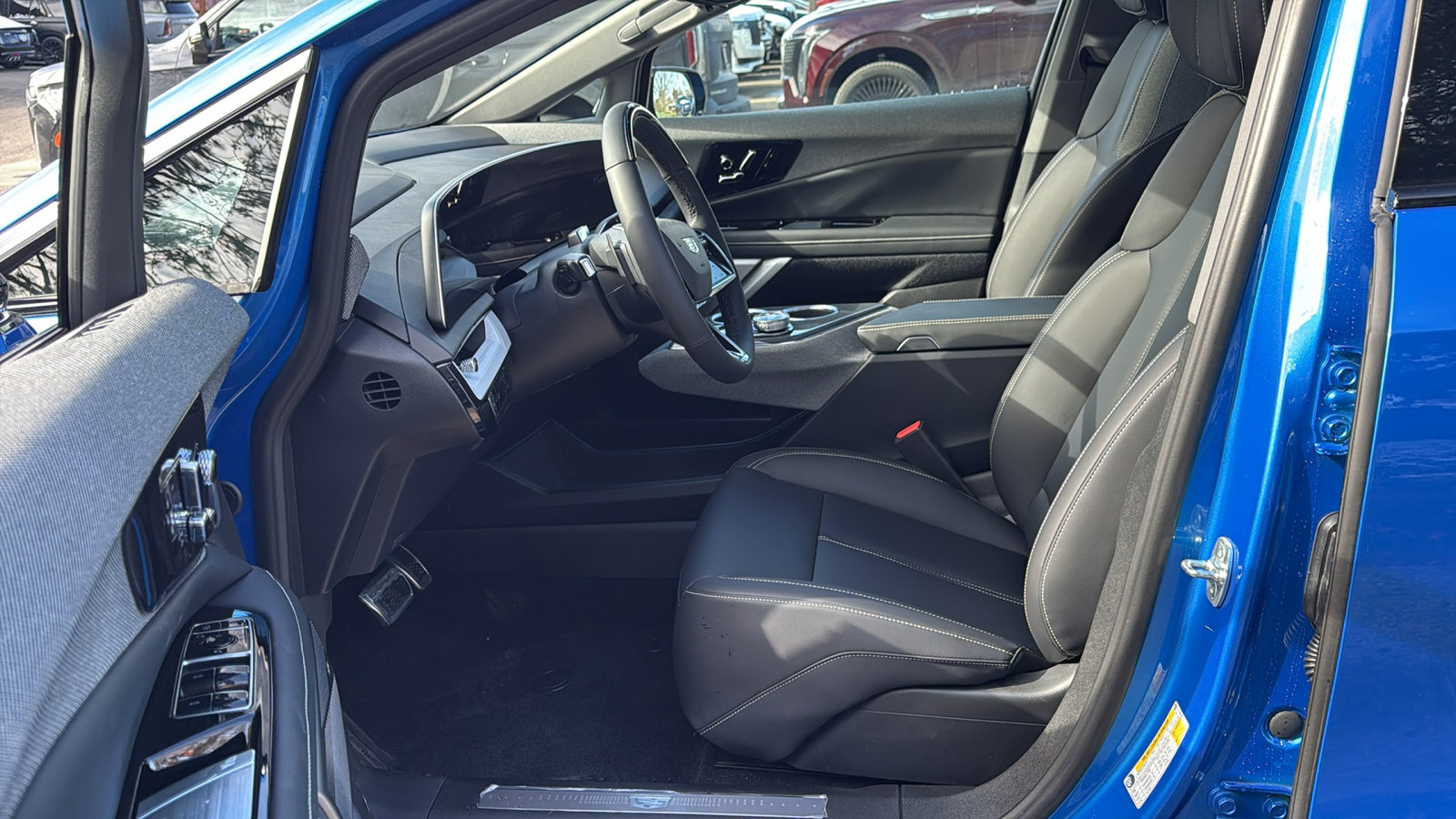 New 2026 Cadillac Optiq Luxury 1 image 8