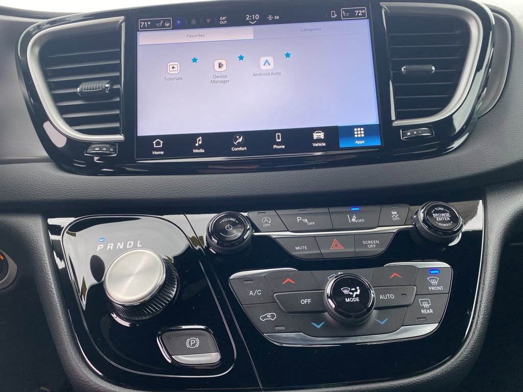 New 2026 Chrysler Voyager LX image 36