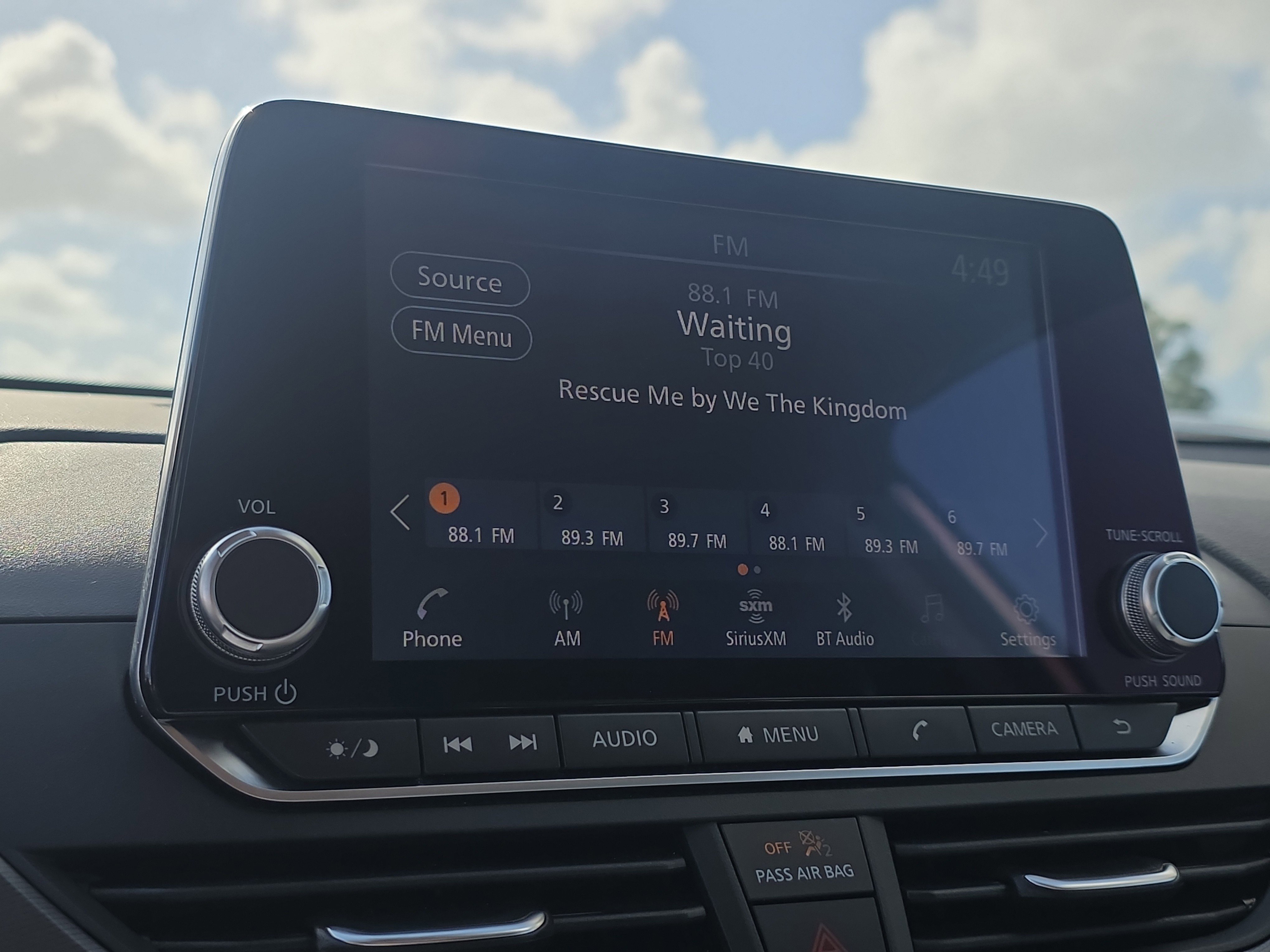 Used 2025 Nissan Altima 2.5 SR AWD/4WD image 34