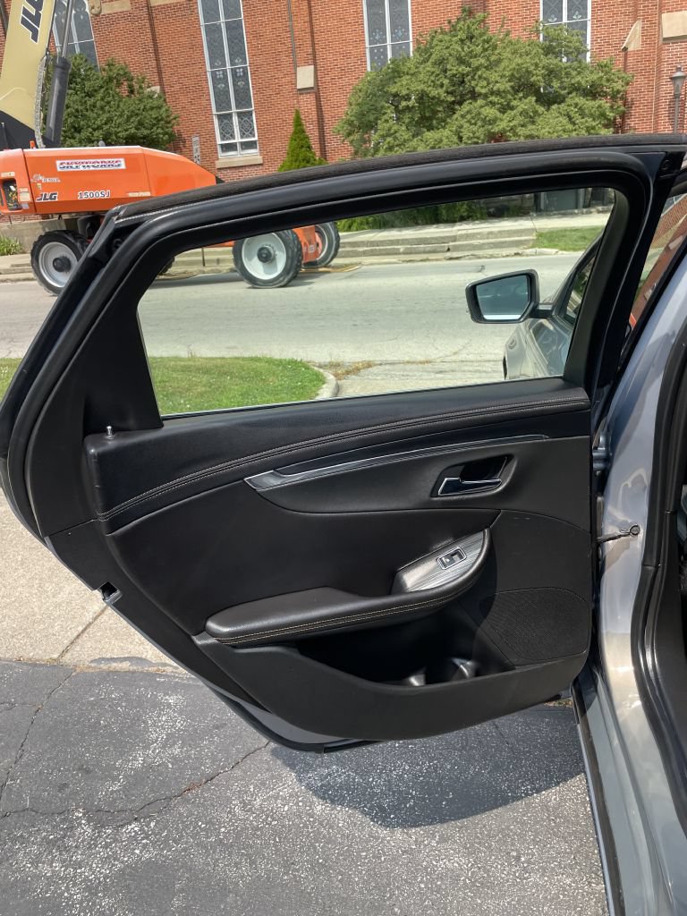 Used 2019 Chevrolet Impala Premier FWD image 9