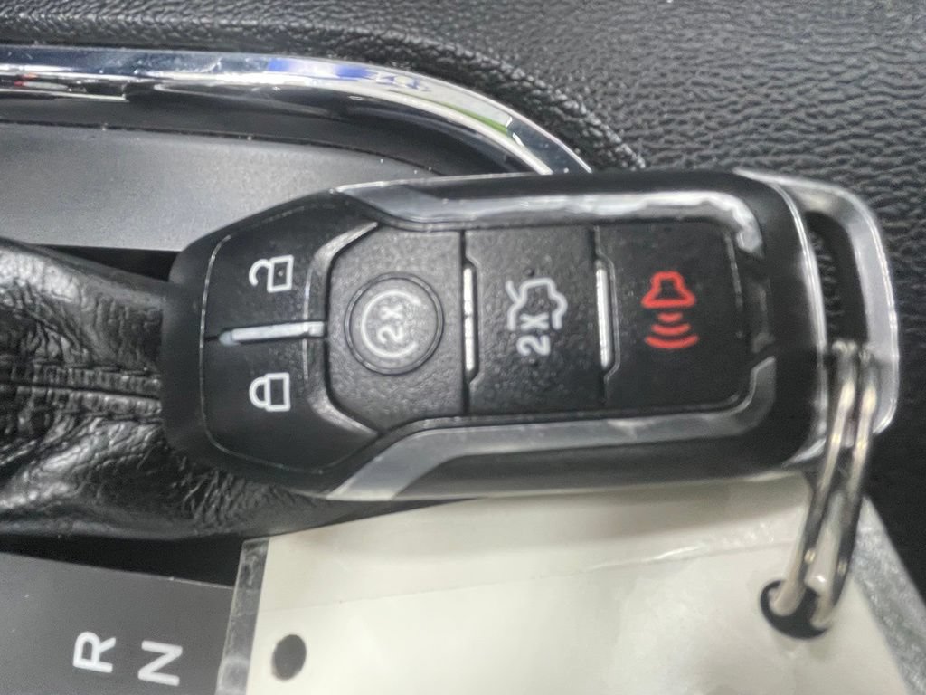 Used 2017 Ford Mustang Convertible RWD image 35