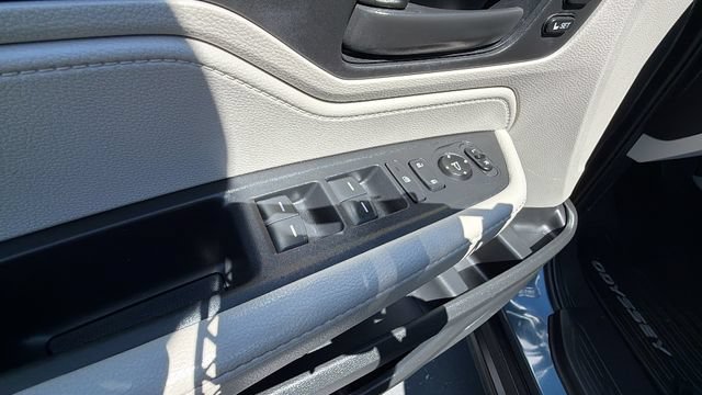 Used 2025 Honda Odyssey EX-L image 17