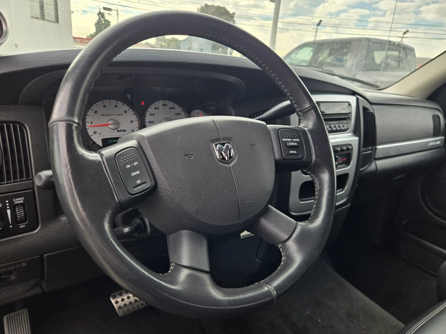 Used 2005 Dodge Ram 1500 Truck 2WD Quad Cab image 11
