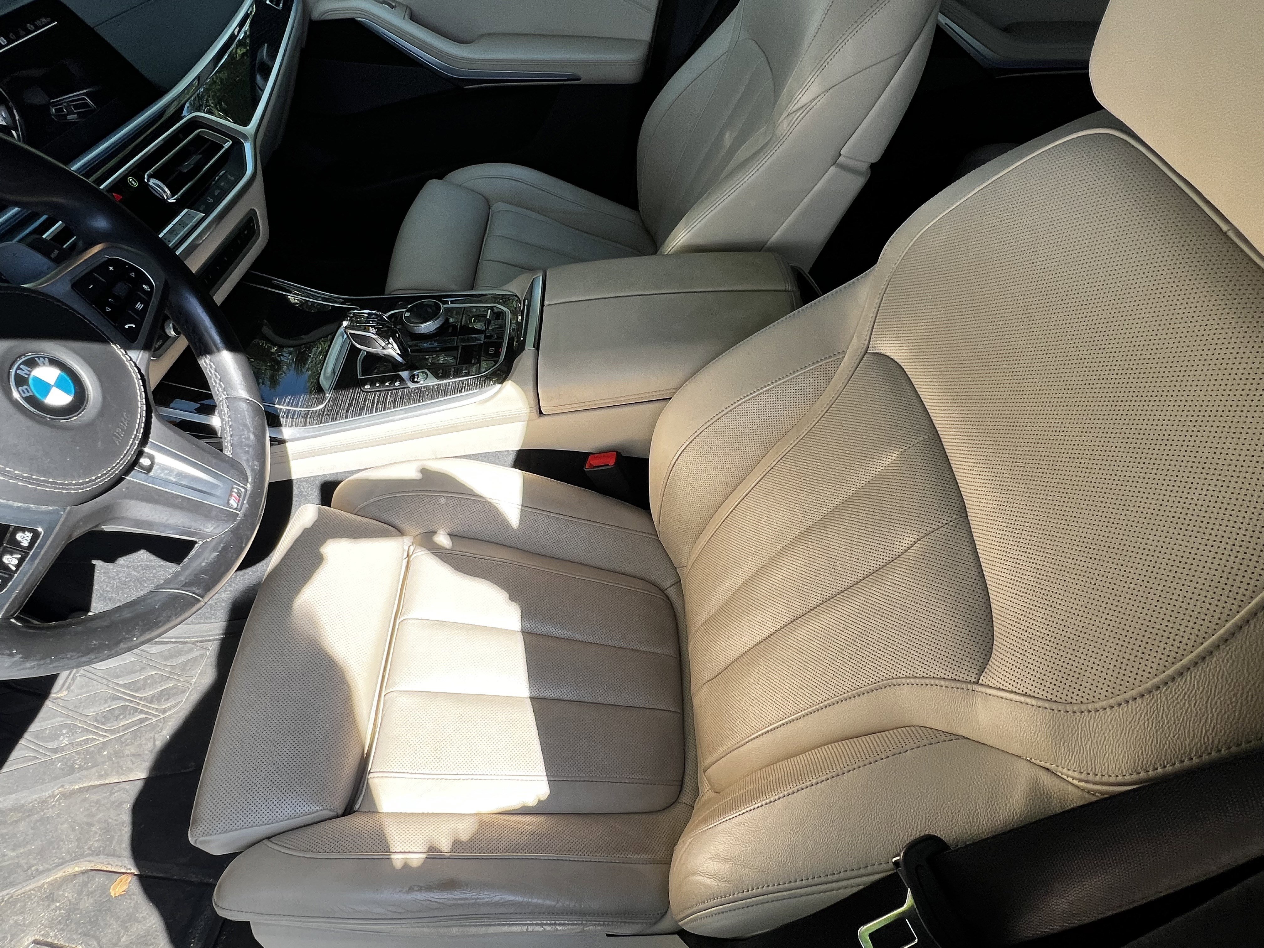 Used 2021 BMW X7 M50i AWD/4WD image 16